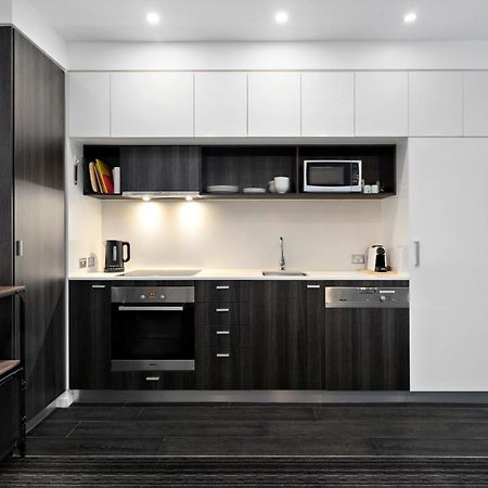 Modern Quiet 1 & 2 Bed Apt Opposite Albert Park Мельбурн Екстер'єр фото