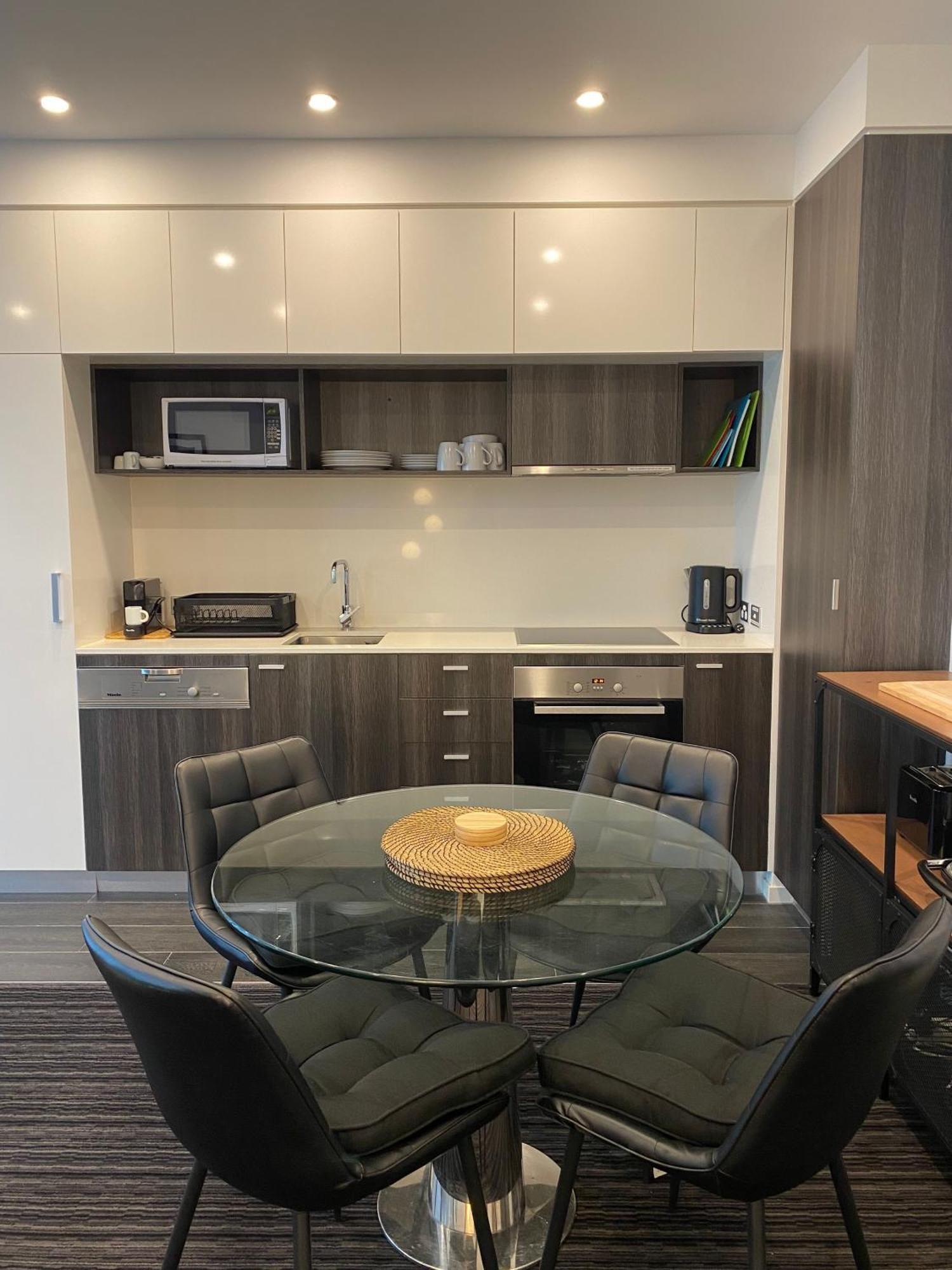 Modern Quiet 1 & 2 Bed Apt Opposite Albert Park Мельбурн Екстер'єр фото